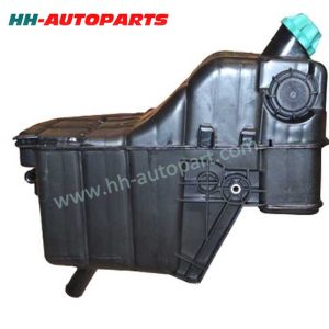 0005003149 A0005003149 Expansion tank For Mercedes Benz Actros Econic European Truck Parts HH-AutoParts MERCEDES Actros TRUCK EU 1996 - 2002 MERCEDES Econic TRUCK EU 1998 - 2021 MERCEDES Actros MP2/MP3 TRUCK EU 2002 - 2021