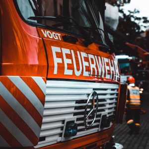 Radiator compatible with Mercedes-Benz trucks