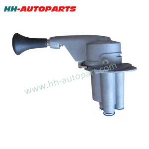 Wabco Hand Brake Valve 9617011000 For DAF 1505132 European Heavy Duty Truck Parts HH-AutoParts DAF F 800/1000/1100, F 1300/1600/1700, F 1800/1900/2100, F 2300/2500/2700, F 2800/2900/3200, F 3300/3600, N 2800 Iveco PA MAN Bus / Neoplan SL Mercedes-Benz L-Series BM 346/349/352/353, 360/380/381/383, 385 Mercedes-Benz O 300-/O 400-Series / Setra S 200-/S 300-Series BM 307/345/364/684 Mercedes-Benz SK/MK/NG-Series BM 380/381/383/385, 387/389, 391/393/395, 620/621/622/623