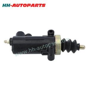 Clutch Cylinder for Renault 5000673246 5000791470 KN38015A1 Euro Truck Spare Parts HH-AutoParts Ref No. Renault 5000673246, 5000791470, 5010244193, 5516021 277, 5516030915 FTE KN38015A1 Description Clutch Cylinder Application Renault Trucks M/S/ME/SE/CE, G