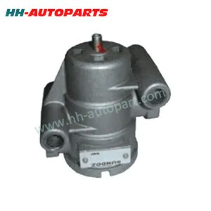 Pressure Limiting Valve for Renault 5000445899 AC156A Iveco 04780201 Euro Truck Spare Parts HH-AutoParts Ref No. DAF 1505096 Iveco 04780200, 04780201, 04780202, 4780200, 4780201, 4780202, 5000445899, 5004780200 Renault 5000445899 KNORR-BREMSE AC156A, AC155D, AC155B, AC156B Description Pressure Limiting Valve Application Iveco Eurocargo Renault Trucks S