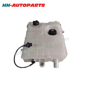 Expansion Tank for Renault 5010141465 7421017015 Volvo 20828414 Euro Truck Aftermarket Parts HH-AutoParts Ref No. Renault 5010141465, 5010141526, 5010315805, 5010514340, 7420783159, 7420983308, 7421017015 Volvo 20828414, 85132205 Description Expansion Tank Application Volvo Truck Renault Trucks Premium /TR/PR, Kerax