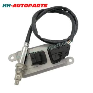 NOx Sensor 22219283 5WK96717B Euro Truck Aftermarket Parts HH-AutoParts Ref No. Renault 7421984358, 7422219283, 7422827993 Volvo 20751663, 20873117, 20873395, 21244501, 21387788, 21473997, 21567736, 21984358, 22219283, 22315990, 22827993 Description NOx Sensor Application Renault Trucks D/C/K/T D 8/11/13 Volvo Bus 9/11/12/13 (D/DH engine) B 9 L/R/S, B 12 B/M, B 13 R Volvo Bus B 5/6/7/8 B 5 LH, B 7 B/R Volvo FH/FM/FMX/NH 9/10/11/12/13/16 FH/FM Volvo FL 6 (2000-), FL, FE D 5 K, D 8 K Volvo VM VM