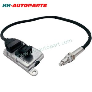 2006245 1973527 1932603 5WK96661D European DAF Truck Electrical Parts Nitrogen Oxygen NOX Sensor Nitrogen Oxide Sensor HH-AutoParts Ref No. DAF part numbers 2006245 Continental part numbers SNS061D 5WK96661D A2C95849500-01 More compatible DAF part numbers 1936258 1932603 1904788 1973527 Description NOx sensor Application DAF XF106 EURO6