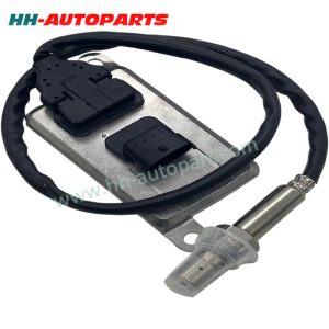 5WK96619D For DAF XF105 Solaris Control Lambda Oxide O2 Sensor 2011648 1836059 Nitrogen Oxide Sensor HH-AutoParts Ref No. 5WK96619D 2011648 1836059 Description NOx sensor Application DAF XF105