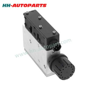 1528269 0501100040 3112823 for DAF Volvo Solenoid Valve European Truck Parts HH-AutoParts Ref No. DAF 1528269 Iveco 5010347767 Renault 5010347767 Scania 481830 Volvo 3112823, 3944717 KNORR-BREMSE 0501100040, 0501100029 Description Solenoid Valve Application DAF VOLVO