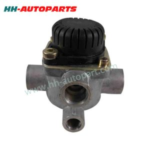 AC577A 1360613 1927394 for DAF Relay Valve European Truck Parts HH-AutoParts Ref No. DAF 1360613, 1927394 Renault 5010525137 KNORR-BREMSE AC577A Description Relay Valve Application DAF 65/75/85 CF, 95 XF, CF 65, CF 75 /IV, CF 85 /IV, XF 95/105 Renault Midliner, Midlum, D-Truck Midlum Renault Trucks Midlum, Premium TR, Magnum E-Tech