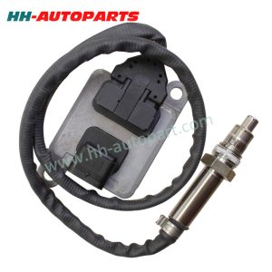 Nox Sensor Nitrogen Oxide Sensor 47688088 5WK97262 Fits for Case IH Tractors Nitrogen Oxide Sensor HH-AutoParts Ref No. 47688088 5WK97262 Description NOx sensor Application Case IH Tractors