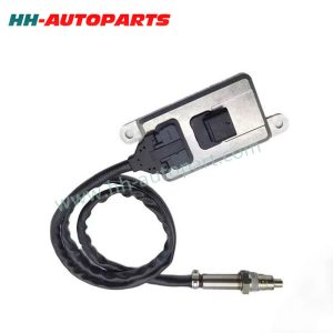 5801754016 5WK96733B Nitrogen Oxide Nox Sensors for IVECO Trucks Buses Diesel TRAKKER TECTOR STRALIS Nitrogen Oxide Sensor HH-AutoParts Ref No. 5801754016 5WK96733B Description Nox Sensor Application Iveco