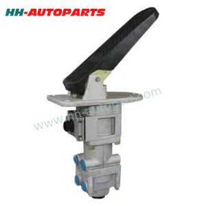 1524016 70313310 4613186040 Foot Brake Valve for DAF European Truck Parts HH-AutoParts Ref No. DAF 1524016 Volvo 70313310, 70313349 WABCO 4613186040 Description Foot Brake Valve Application DAF Volvo Bus 9/11/12/13 (D/DH engine) B 9 TL, B 12 /M Volvo Bus B 10/12 (TD/THD engine) B 10 B /BLE chassis 2697 –; B 10 L Volvo Bus B 5/6/7/8 B 7 L/R