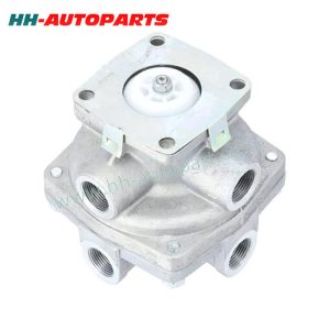 0503366A 4613074790 81521306053 Foot Brake Valve for DAF European Truck Parts HH-AutoParts Ref No. DAF 0503366, 0503366A, 0503366R, 503366, 503366A, 503366R MAN 81521306048, 81521306053 Volvo 6642318 WABCO 4613074790 Description Foot Brake Valve Application DAF F800/1000/1100, F1300/1600/1700, F1800/1900/2100, F2300/2500/2700, F 2800/2900/3200, F 3300/3600, N 2800, Bus