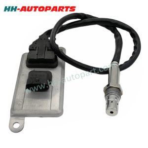 2894940 4984577 5WK96675A 24V Nitrogen Oxide Sensor for Cummins Engine ISF ISDE ISLE Cummins Parts HH-AutoParts Ref No. 4984577 C4984577 5WK96675A 2894940 Description Nitrogen Oxide Sensor Applications: Cummins ISF, ISDE, ISLE